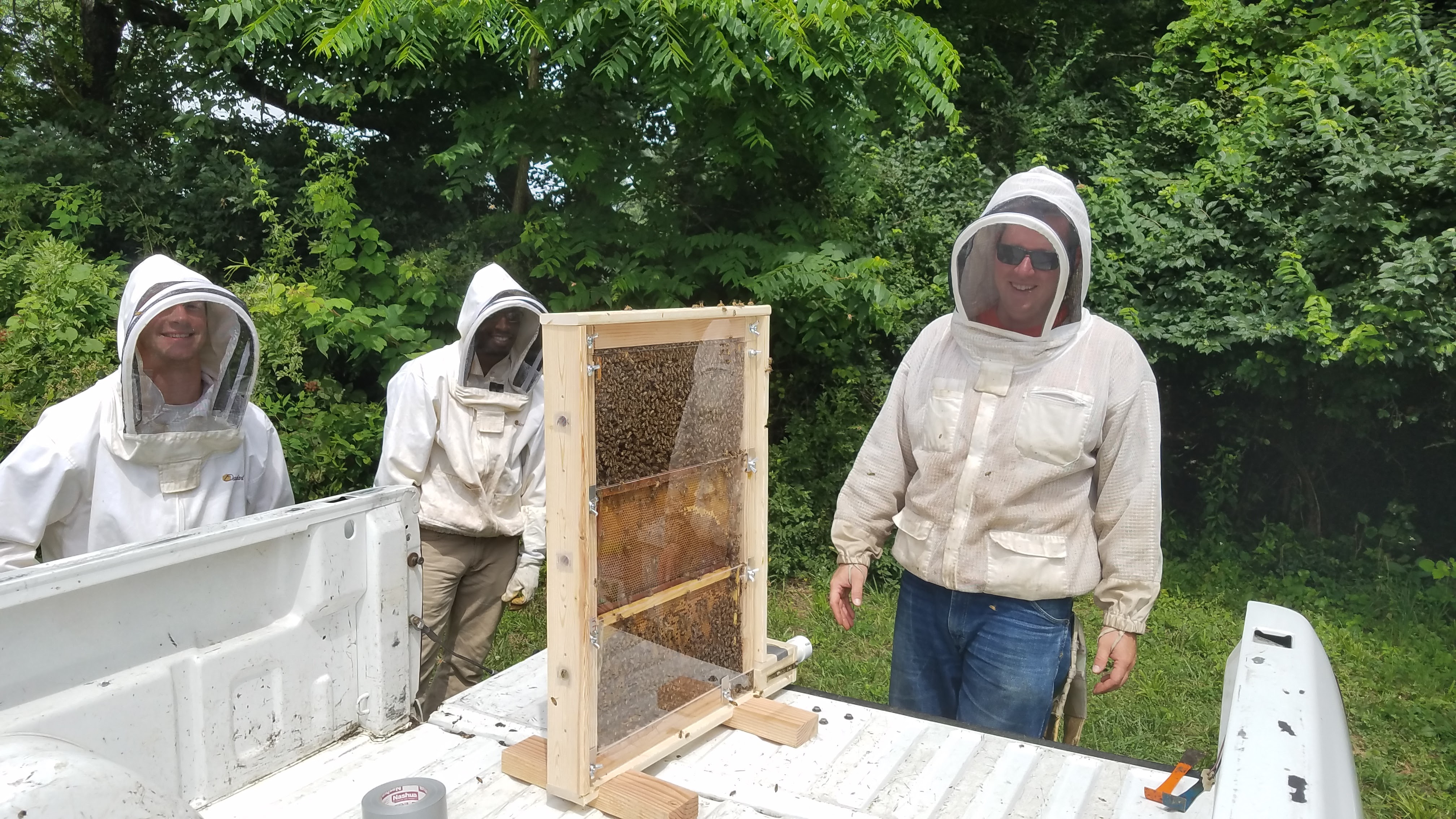 Packing up the full hive